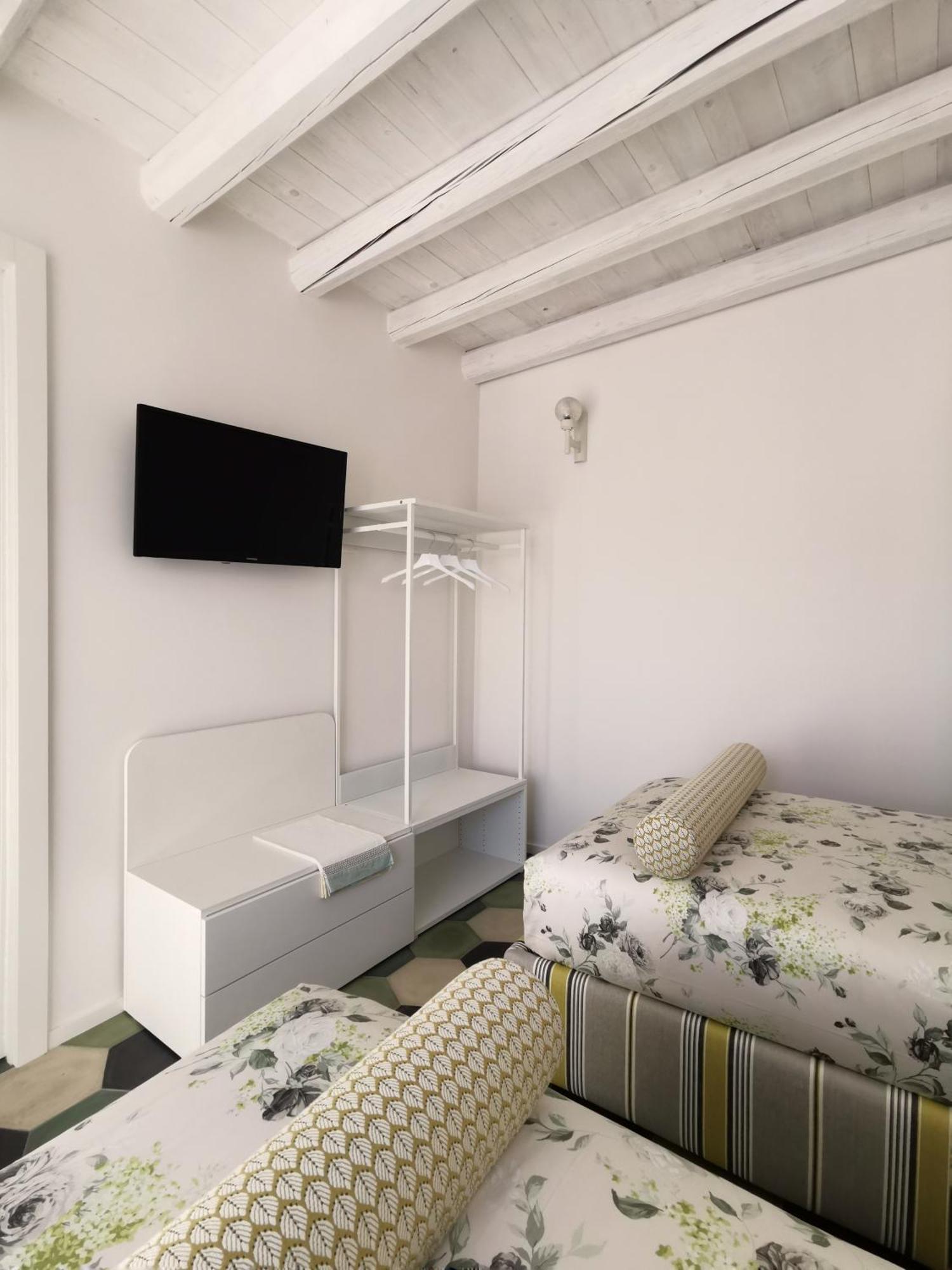 Coniger 4 Casa Vacanze In Centro Lecce Con Wi-Fi E Smart Tv Екстер'єр фото